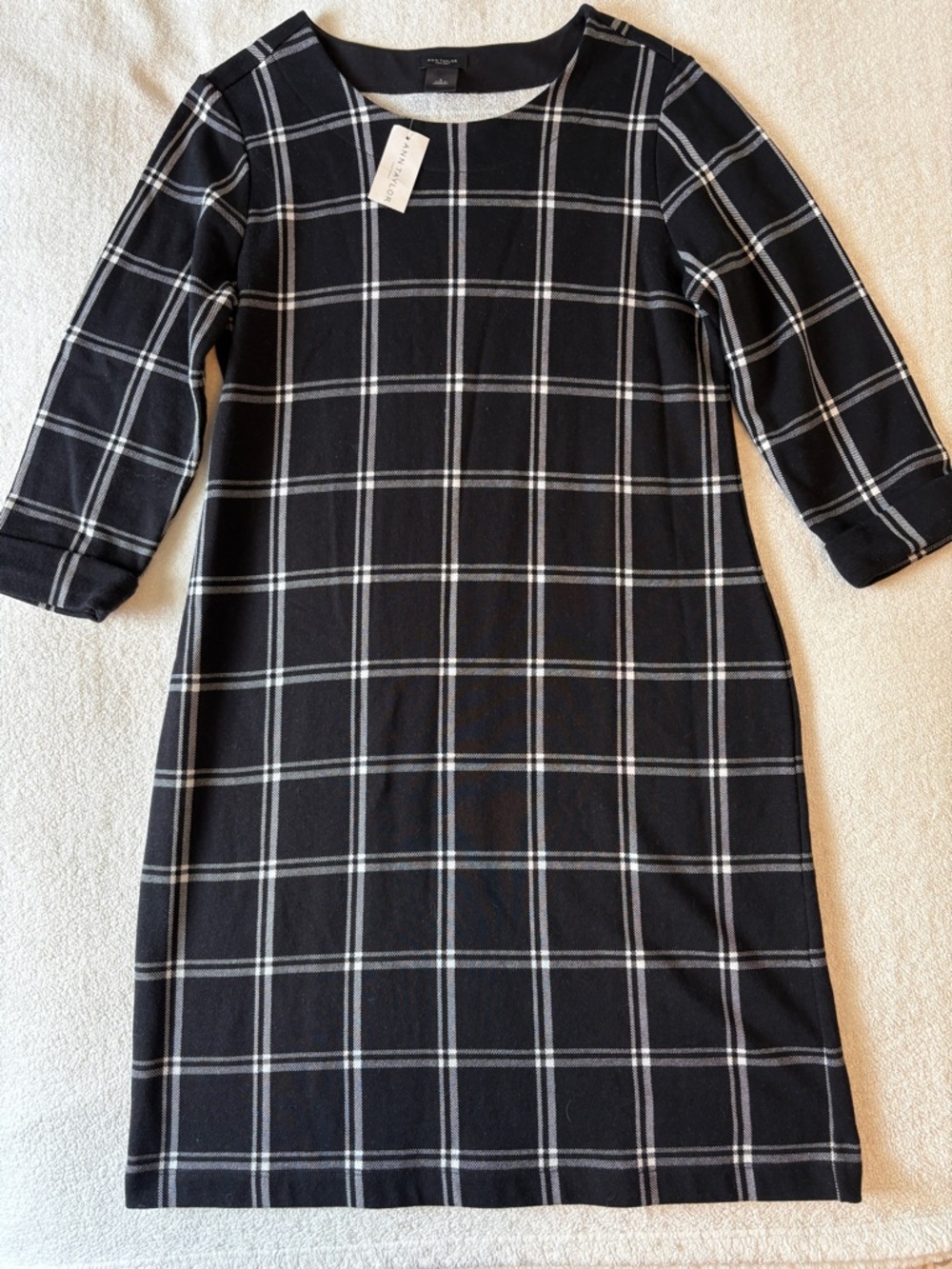Ann Taylor NWT Black Windowpane Plaid Shift Dress, size Small